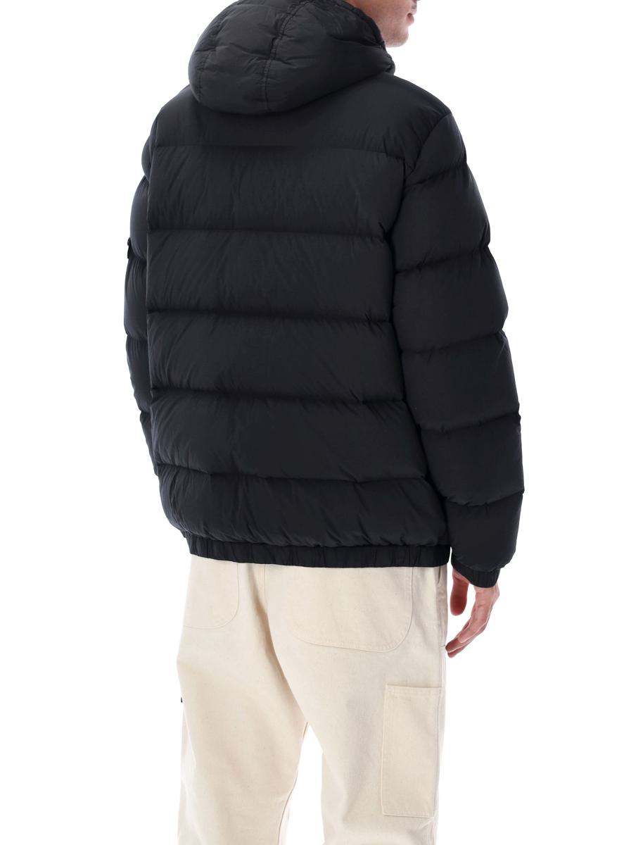 Stone Island Nahtlose Nylon-Daunenjacke