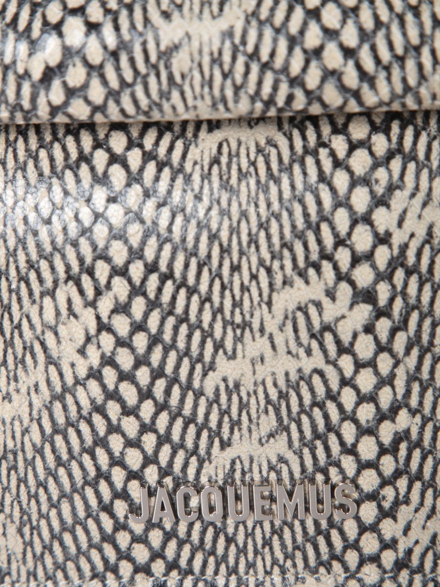 Jacquemus-Tasche „The Small Rond Carrè Clutch“.