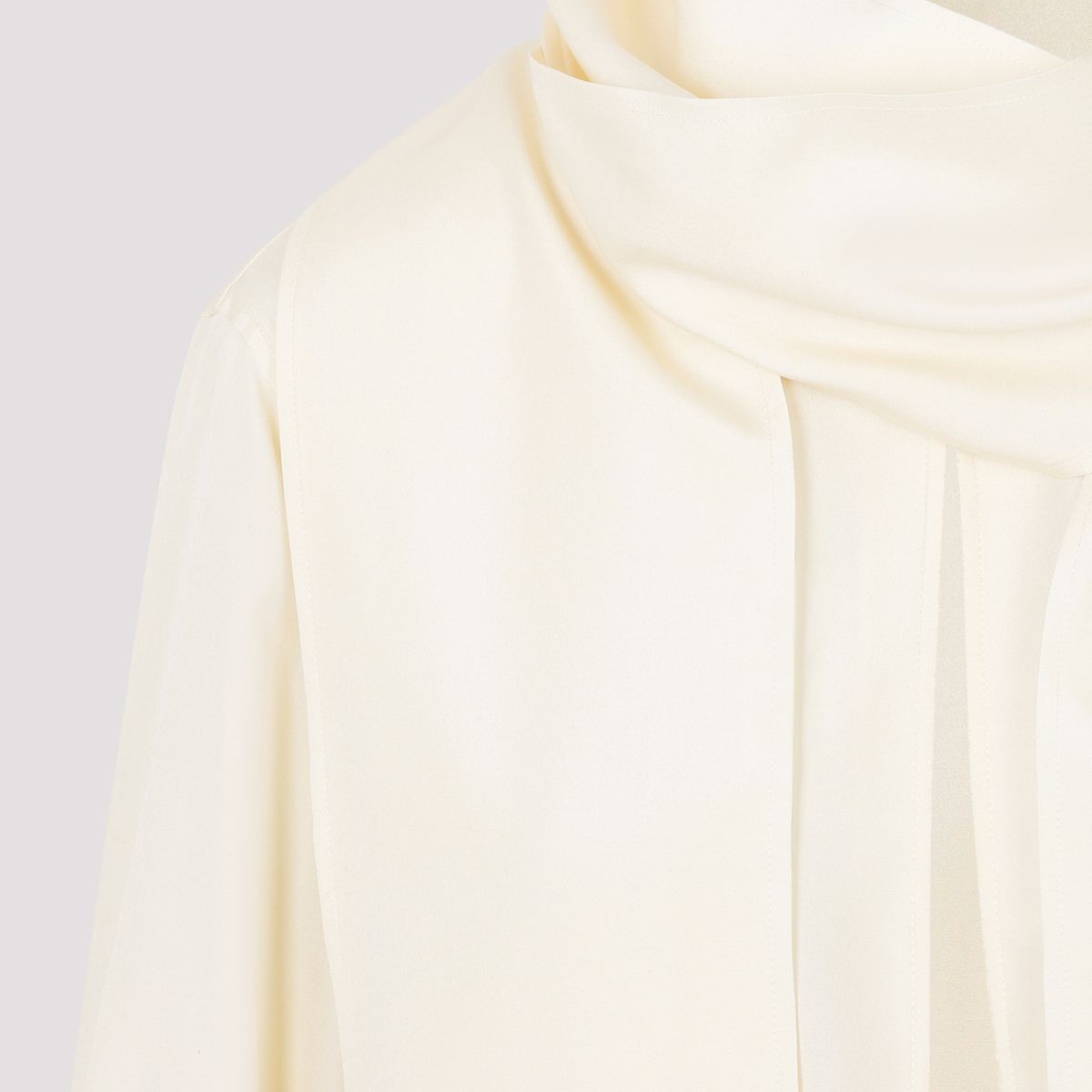 Givenchy Oberteile