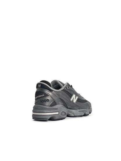 New Balance „1000“ – Sneaker aus grauer Stoffmischung