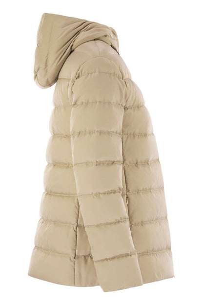 Herno Mittelgroße Daunenjacke mit Kapuze