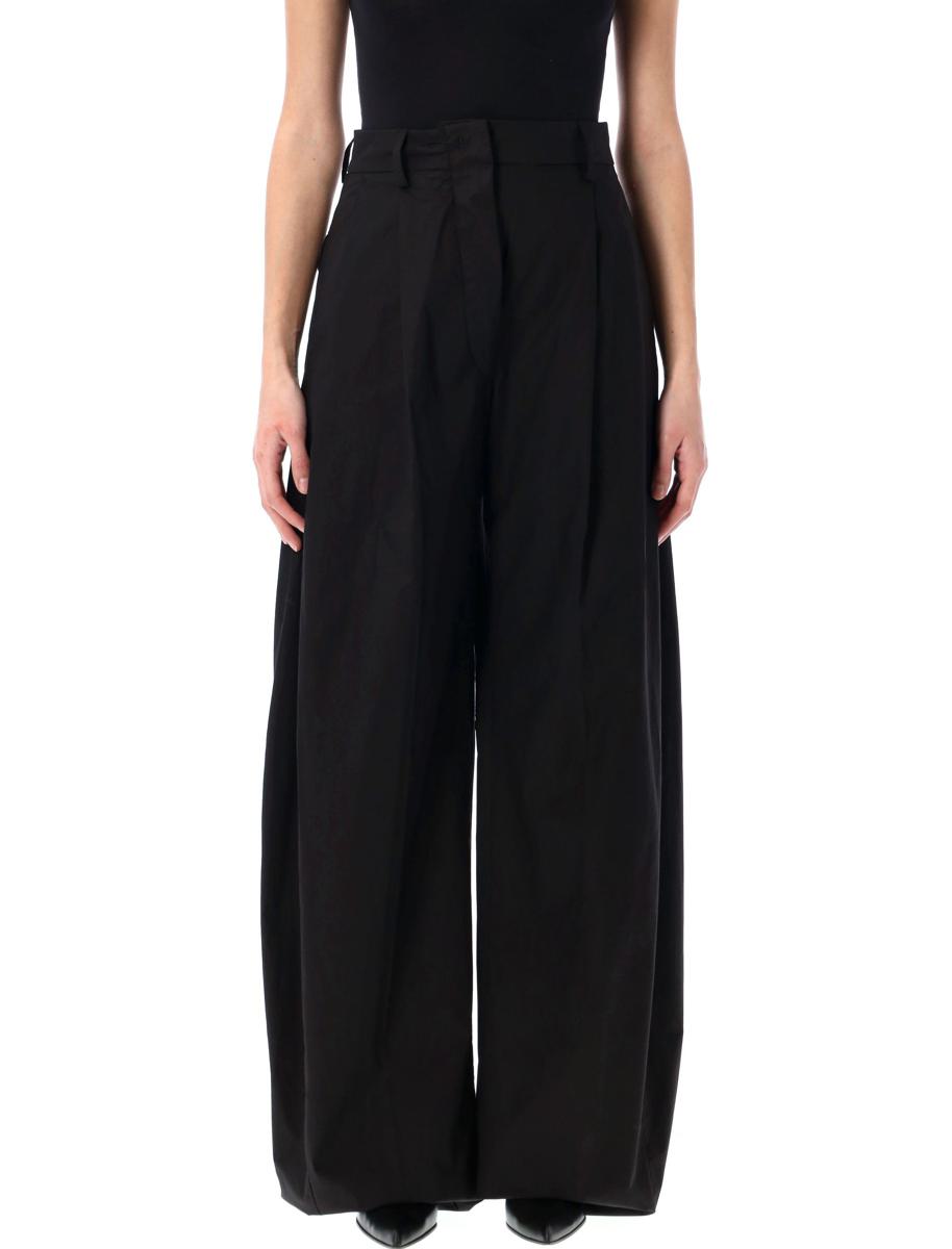 Die neueste Billie-Hose