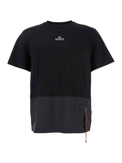 Schwarzes T-Shirt „Clint“ mit Rundhalsausschnitt und Logodetail auf der Vorderseite aus Baumwolle