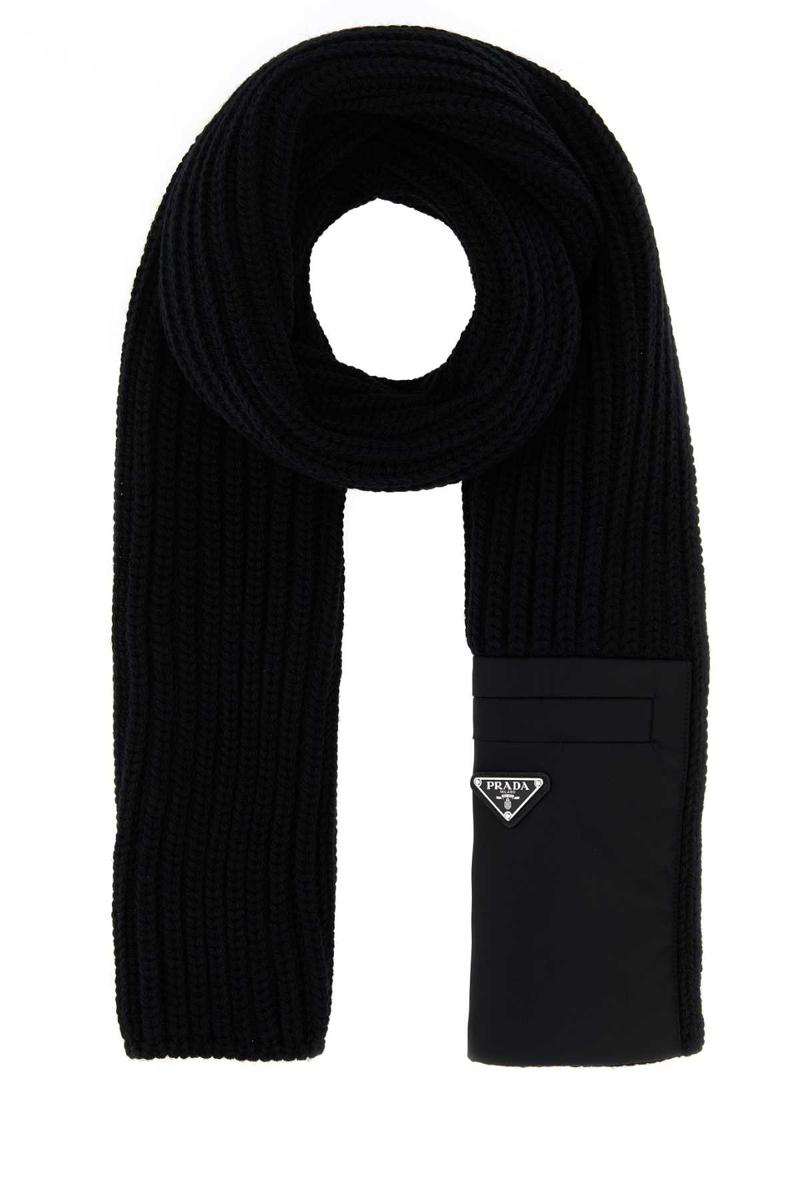 Prada Schals und Foulards