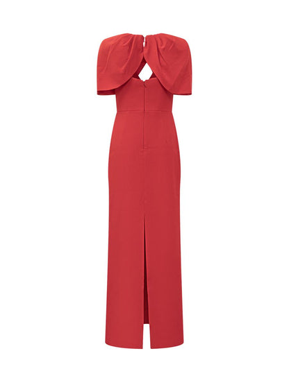 Rebecca Vallance – Langes Kleid mit rotem Cape
