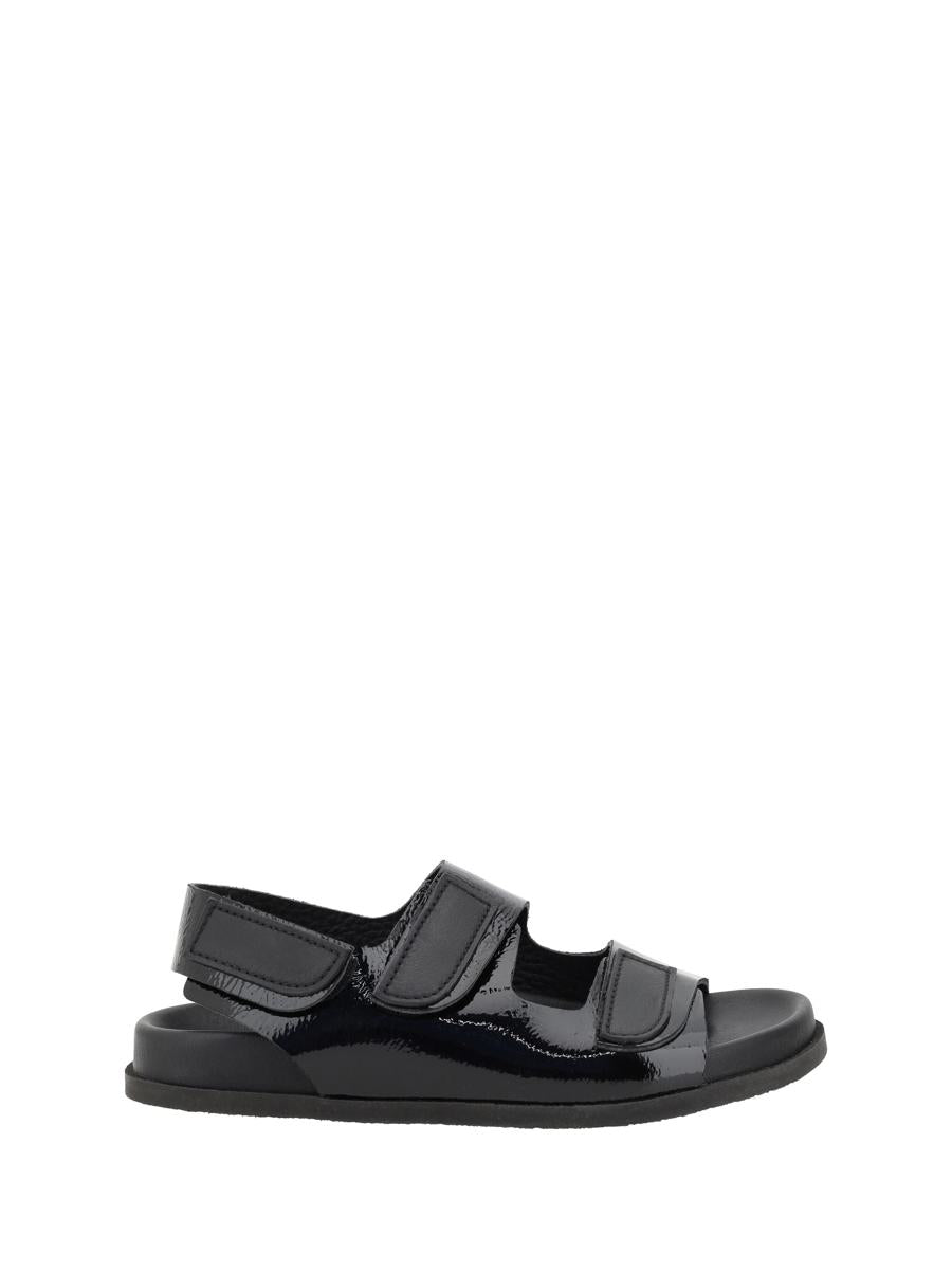 Pedro García Sandalen