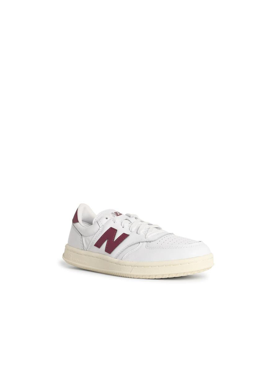 New Balance „T500“ weiße Ledersneaker