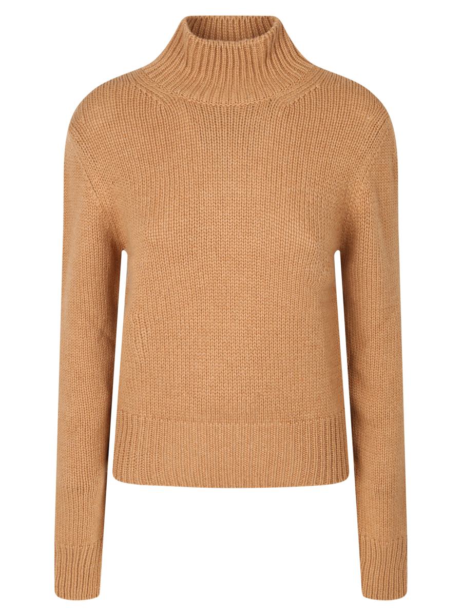 Pullover genommen