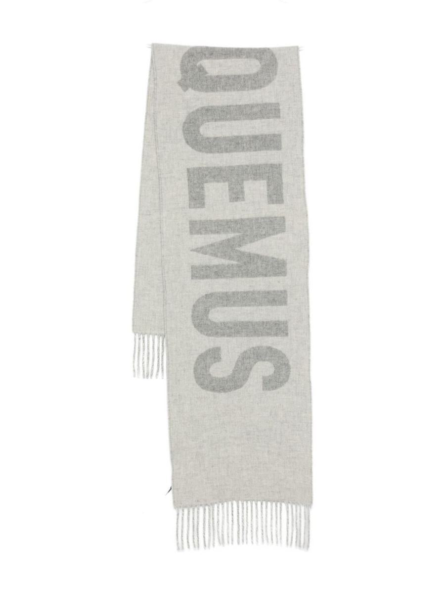 Jacquemus – Schal mit Fransen und Logo