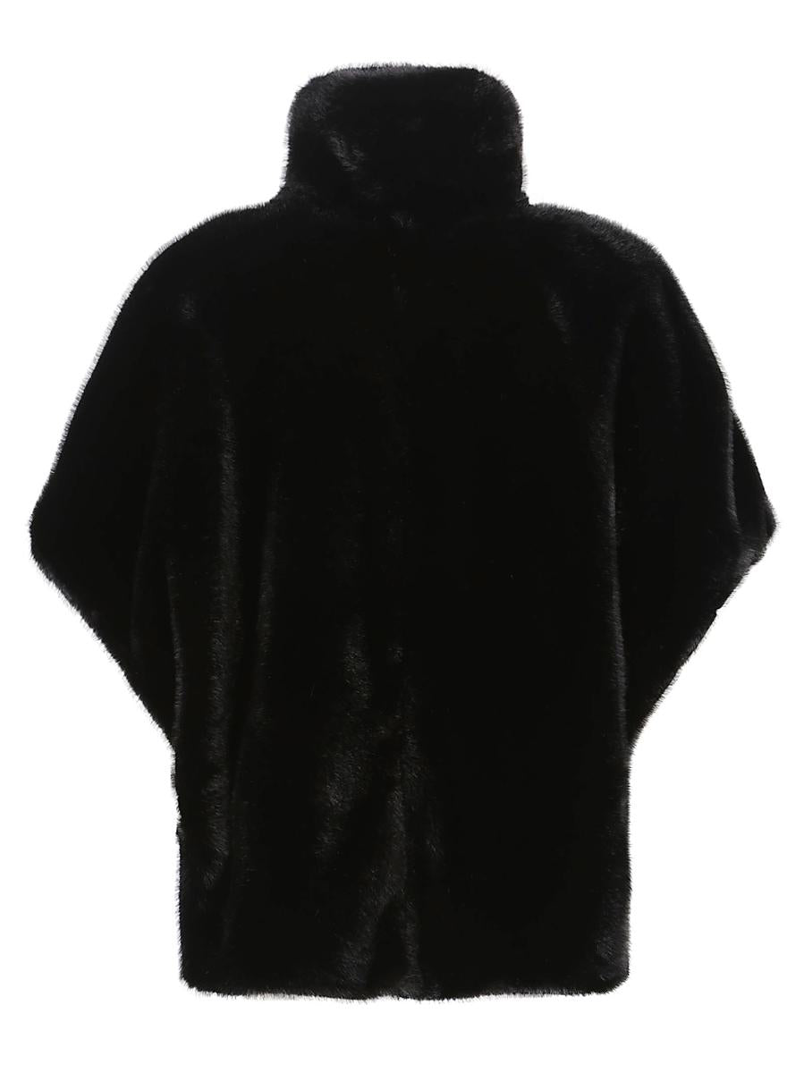 Pinko Mantel