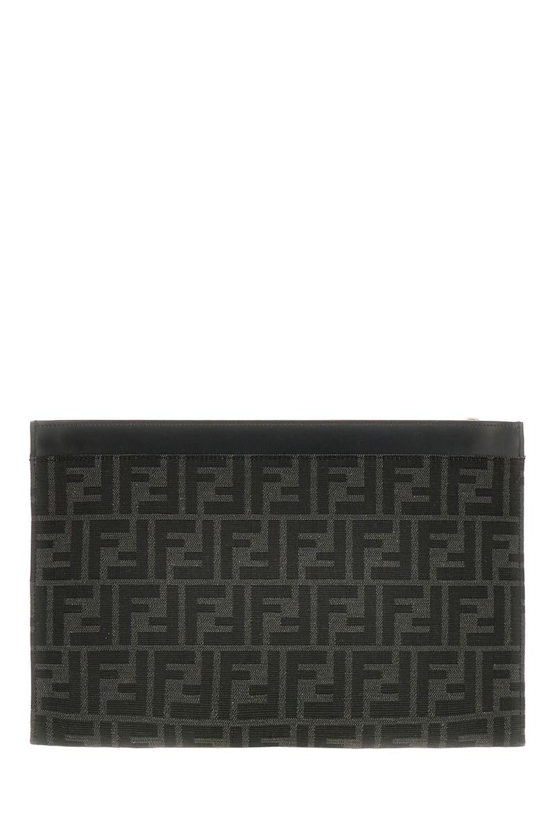 Fendi-Handtaschen.