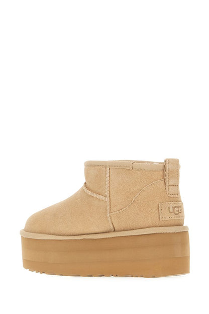Ugg – Klassische Ultra-Mini-Plateau-Stiefeletten