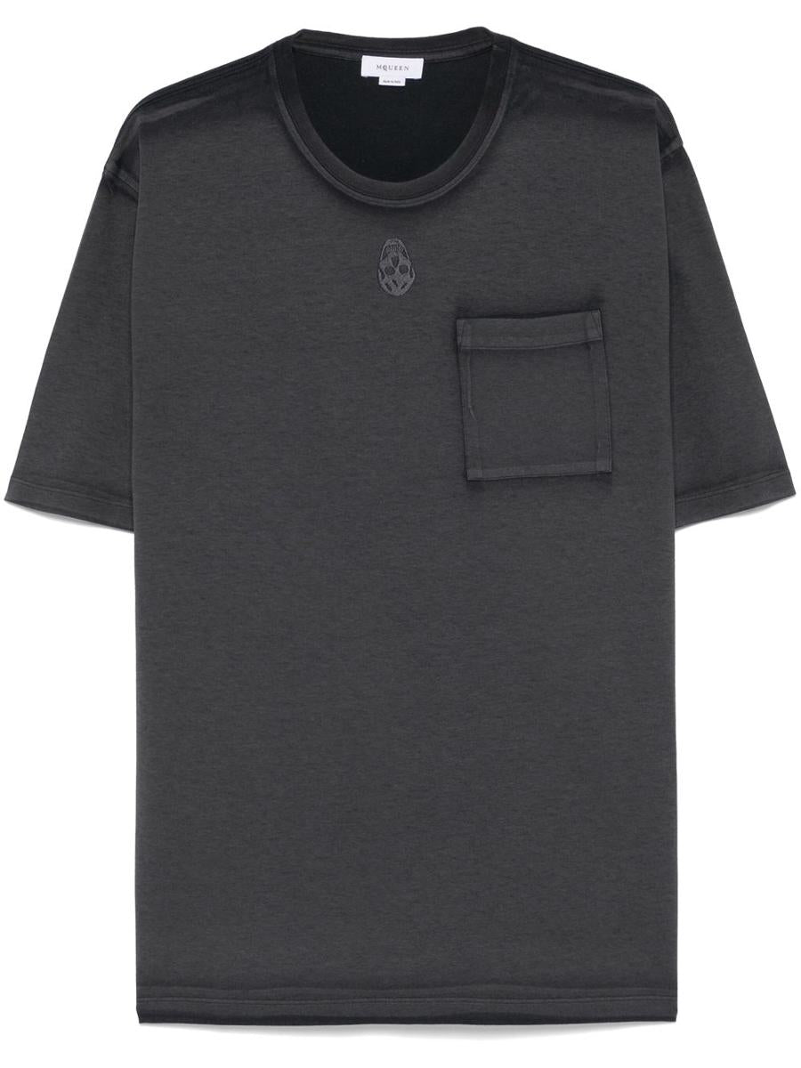 Alexander McQueen – Graues T-Shirt mit Totenkopf und Tasche