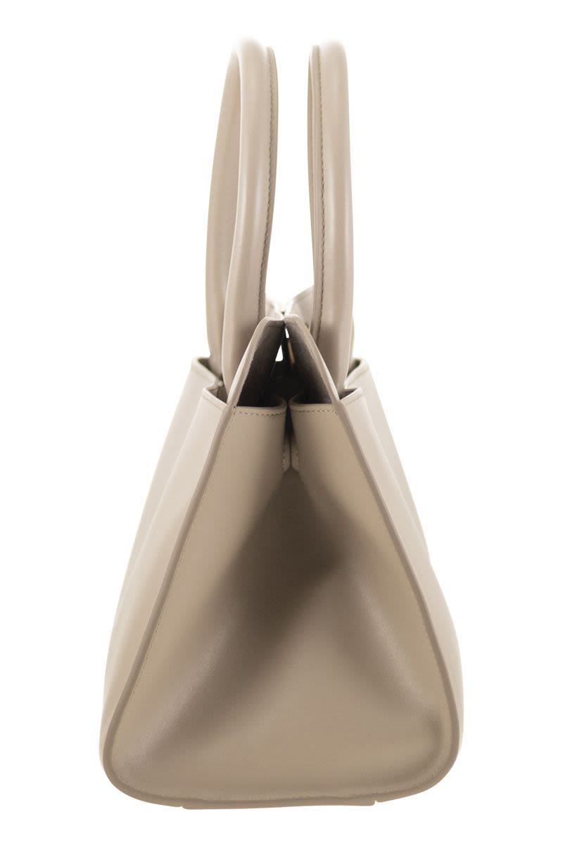Fabiana Filippi, mittelgroße Handtasche mit Metall-Accessoire
