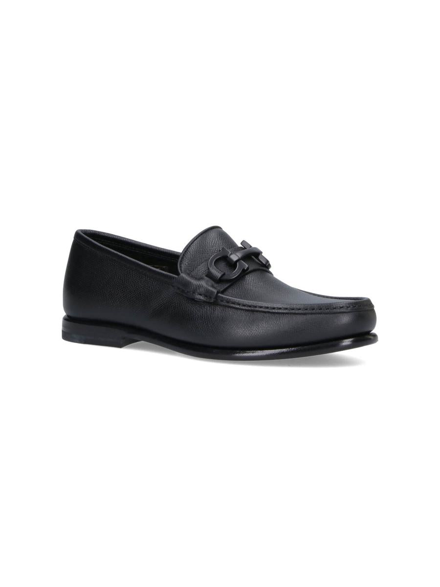 Salvatore Ferragamo Flache Schuhe