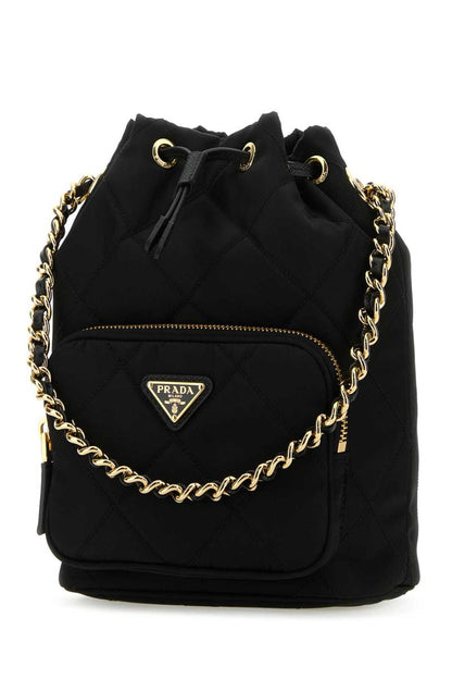 Prada-Handtaschen.