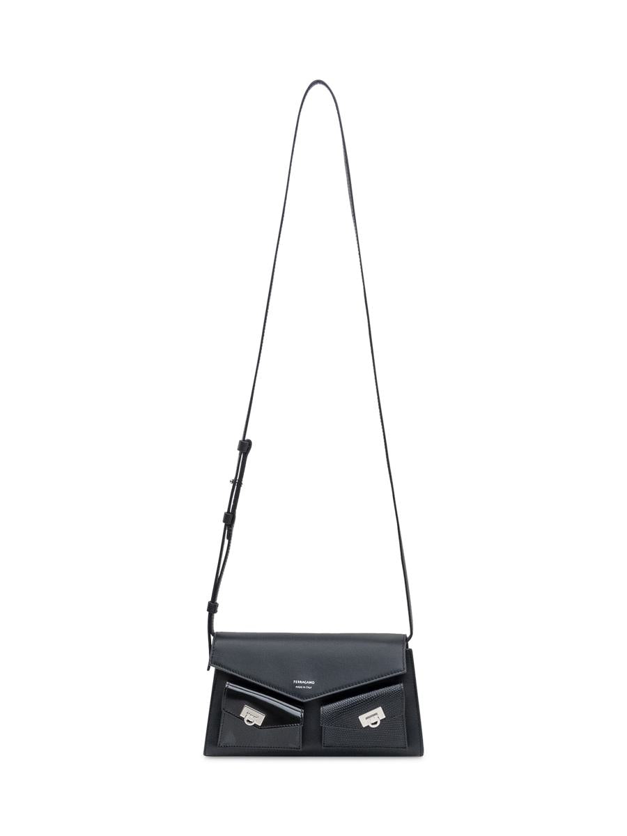 Salvatore Ferragamo Schwarze Ferragamo-Ledertasche mit Taschen