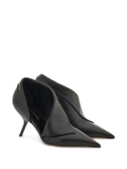 Salvatore Ferragamo mit Absatz