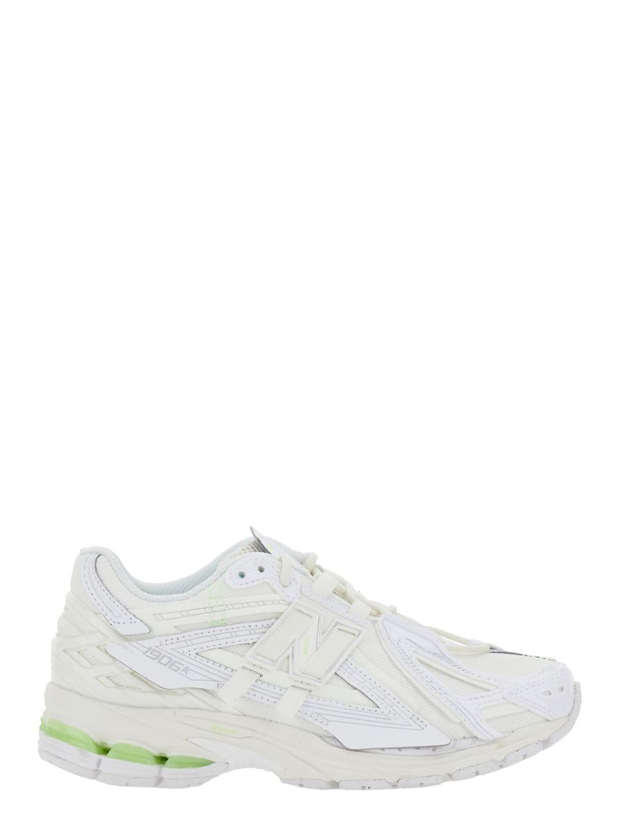 „1906R“ Weißer Sneaker mit Mesh-Design und seitlichem Logo aus Kunstfaser, Unisex