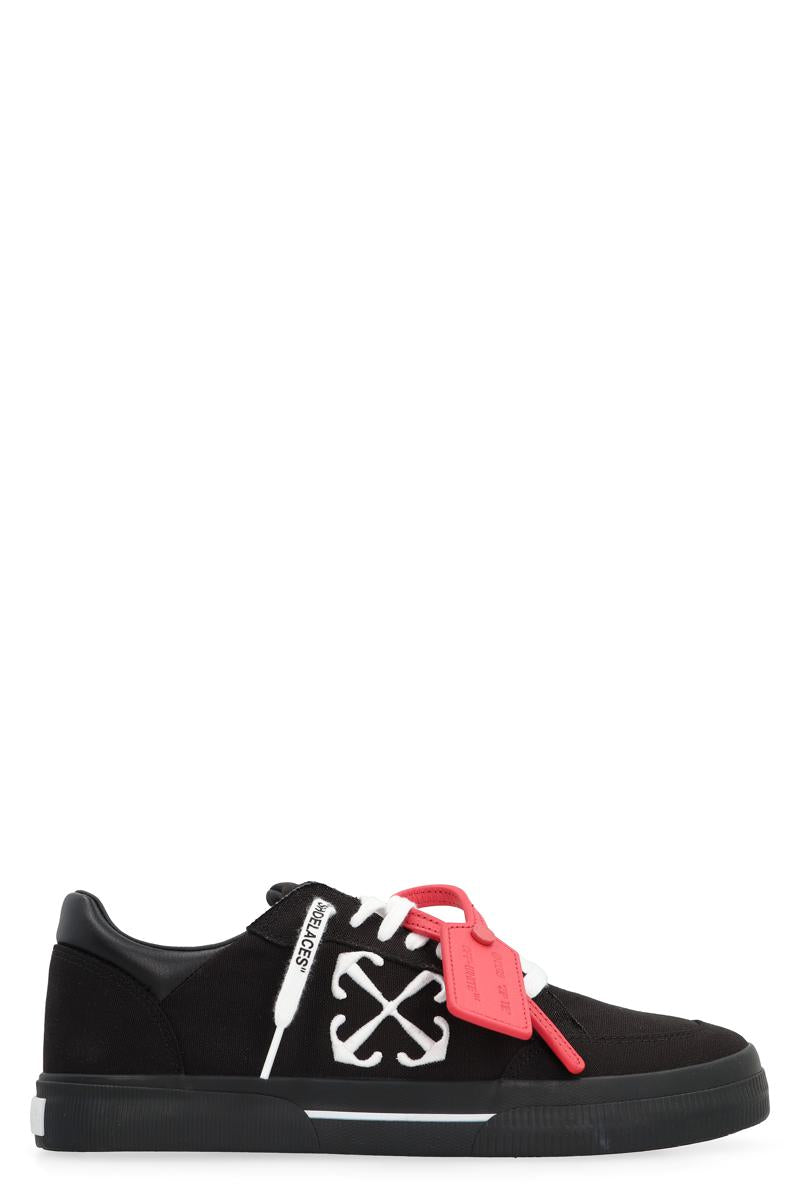 Off-White – Neue Low-Top-Sneaker aus vulkanisiertem Canvas