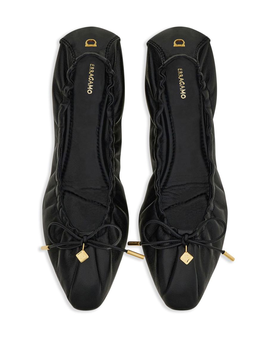 Salvatore Ferragamo Flache Schuhe