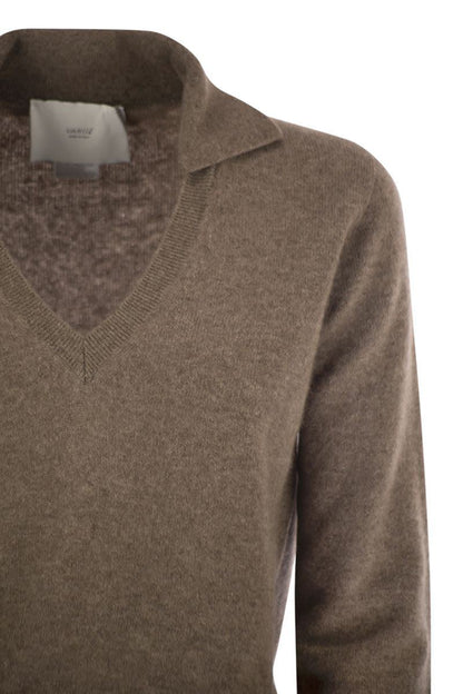 Vanisé Patty – Pullover mit V-Ausschnitt und Polokragen