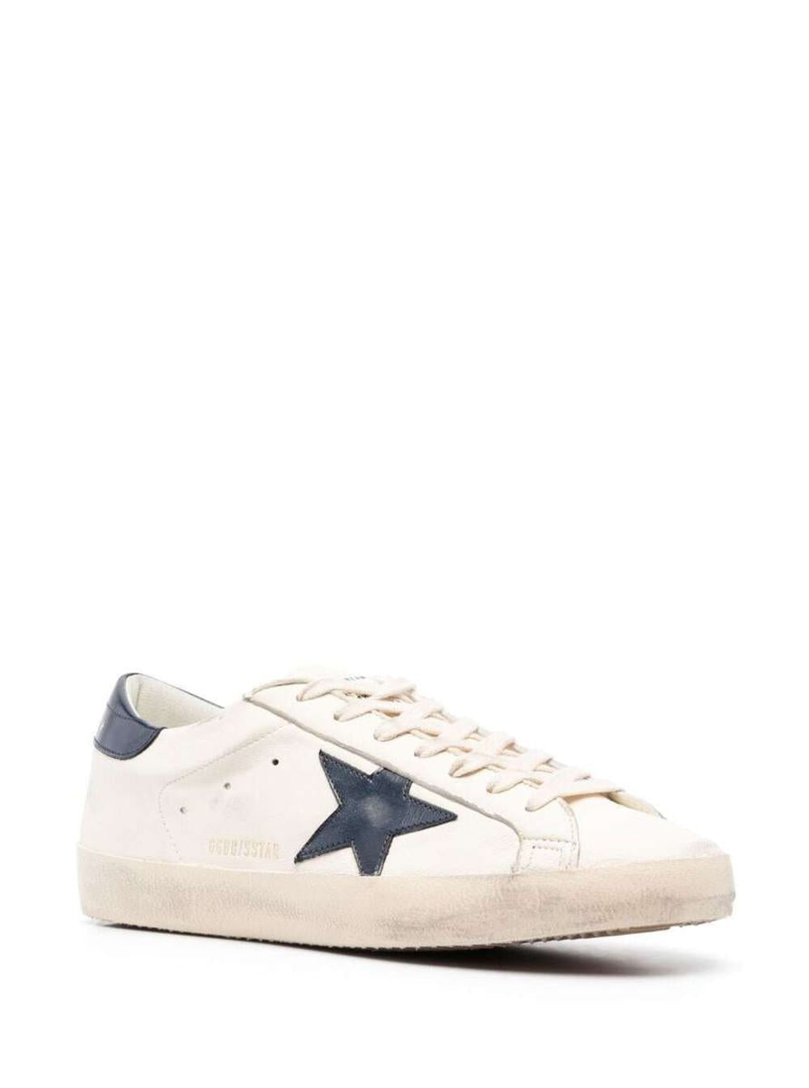 Weiße Low-Top-Sneaker „Super-Star“ mit geprägtem Logo und kontrastierender Fersenlasche aus Leder, Herren