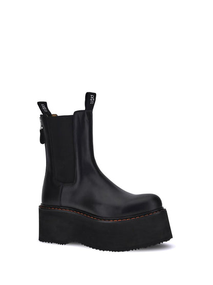 R13 Stiefel
