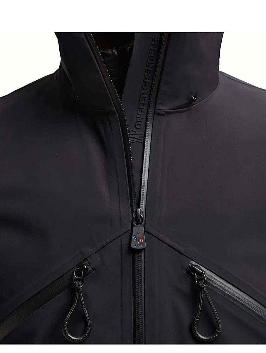 MONCLER Kleidung