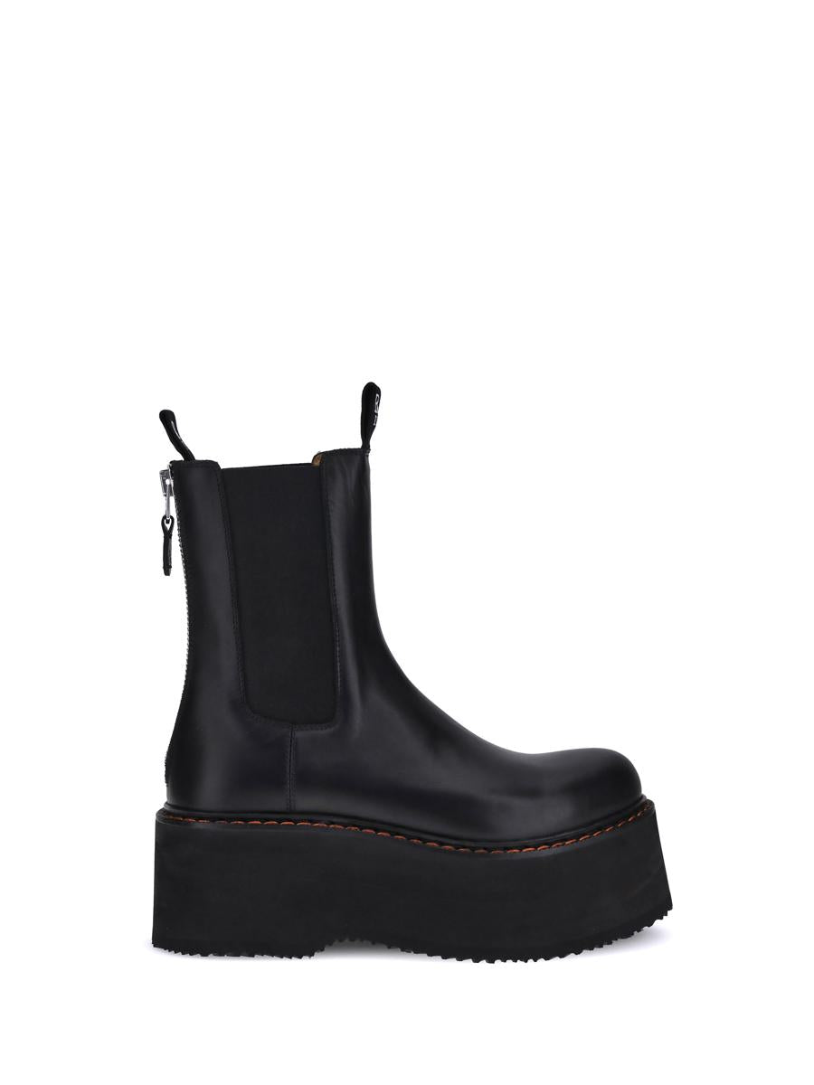 R13 Stiefel