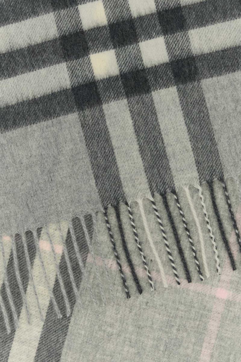 Burberry Schals und Foulards
