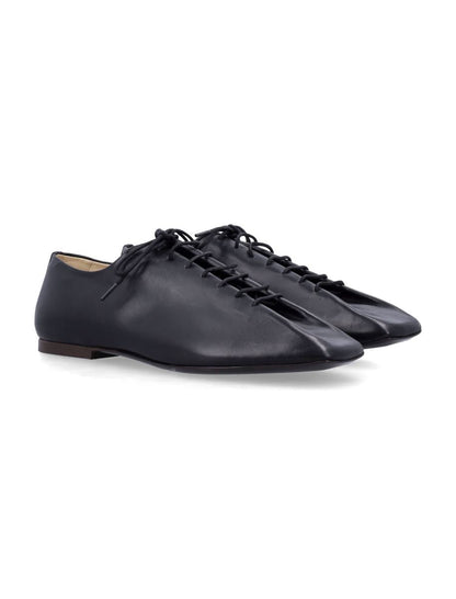 Lemaire Souris Flat Nappa Derbys Schwarz