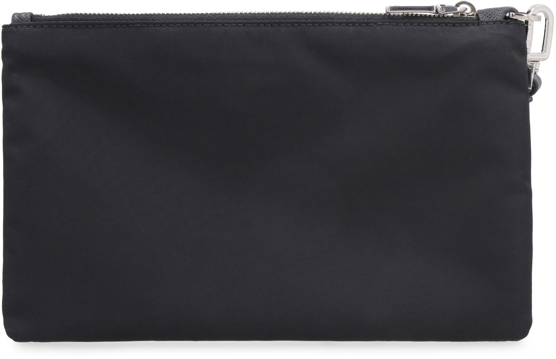 Prada – Beuteltasche aus Re-Nylon mit Logo