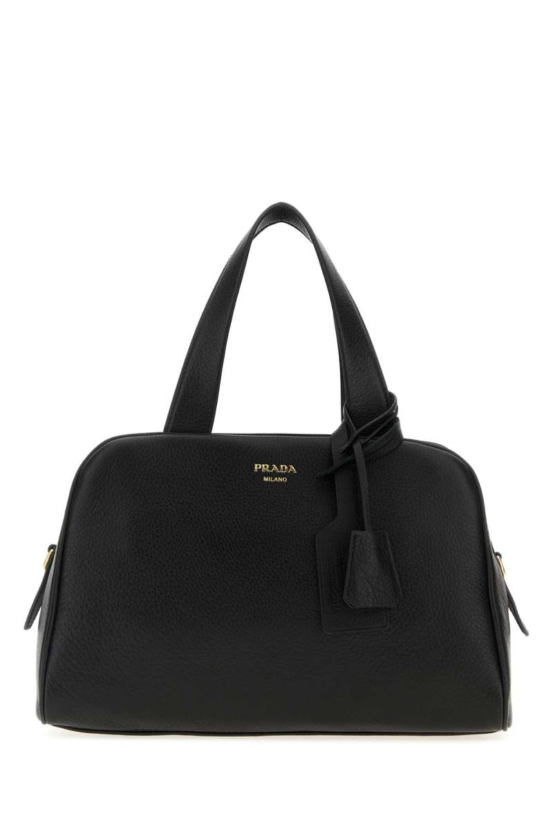 Prada-Handtaschen.