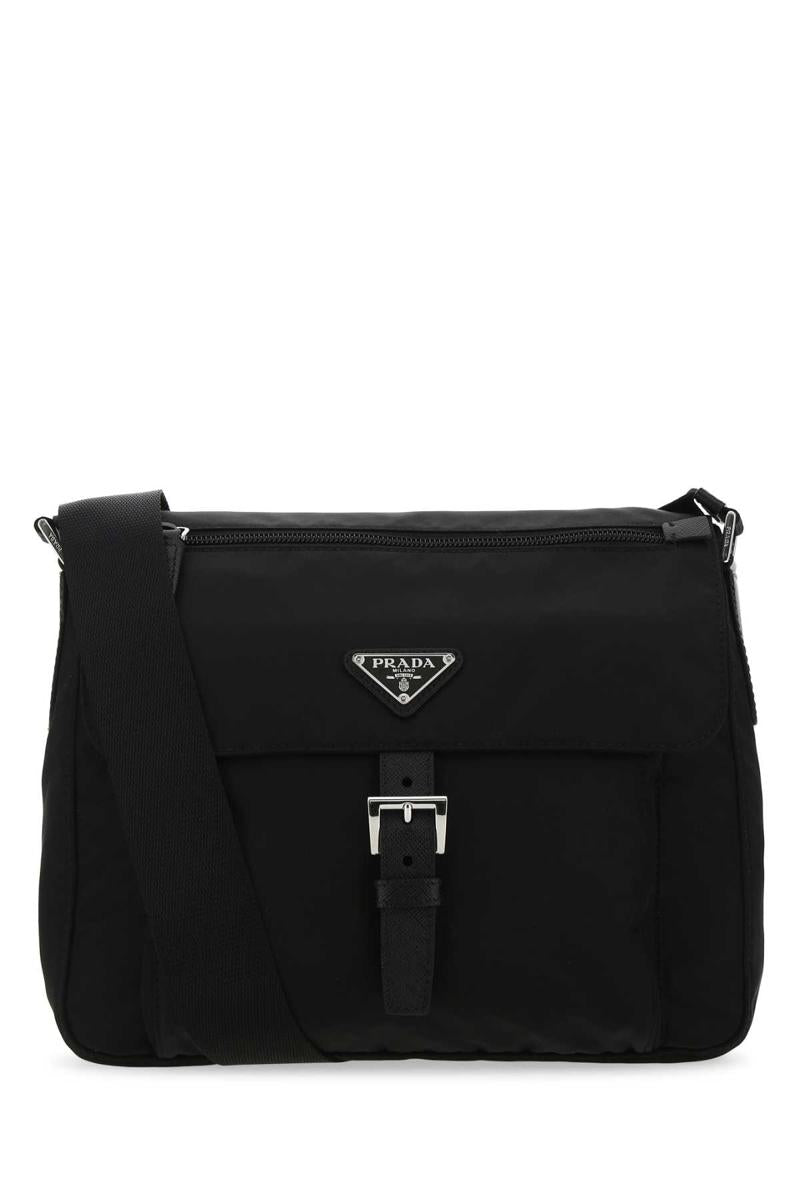 Prada-Handtaschen.