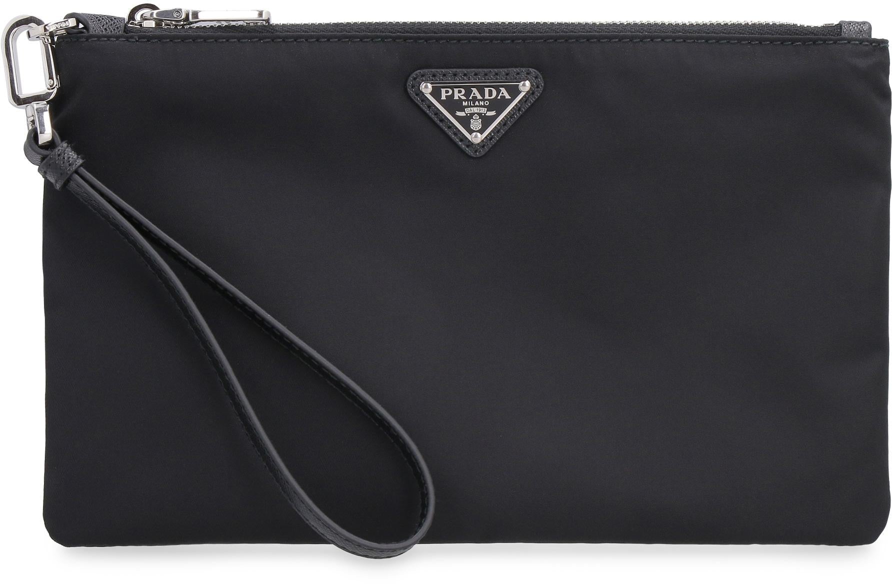 Prada – Beuteltasche aus Re-Nylon mit Logo
