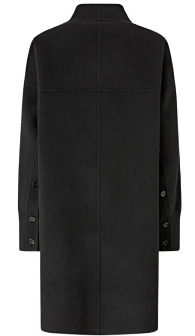 Pinko Mäntel