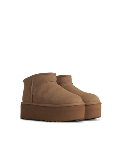 Ugg – Klassische Ultra-Mini-Plateau-Stiefeletten