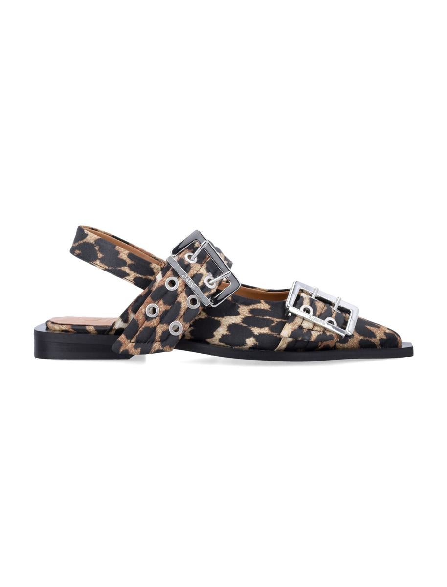 Ganni – Feminine Ballerinas aus Satin mit Leopardenmuster und Schnalle