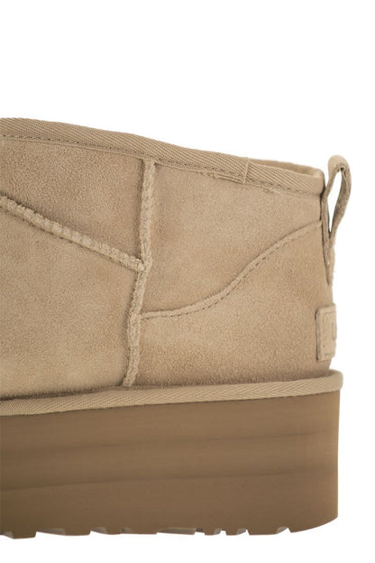 Ugg – Klassische Ultra-Mini-Plateau-Stiefeletten