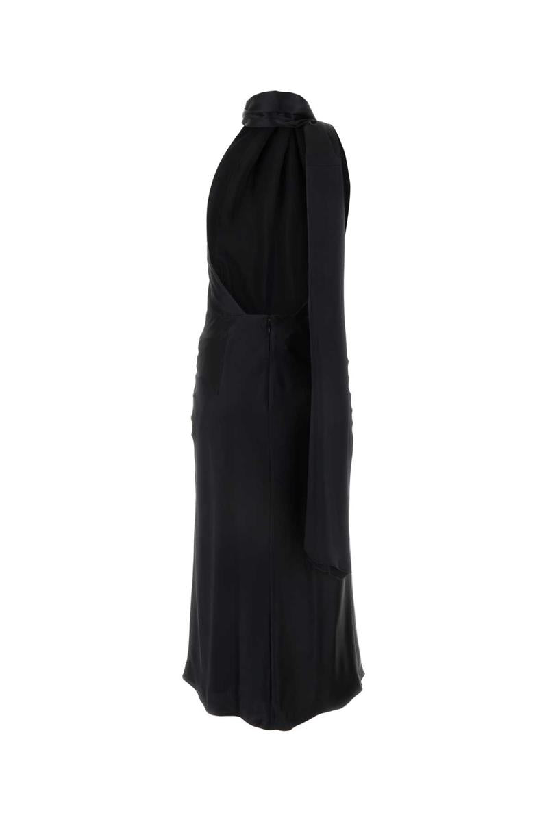 Lange Kleider von Max Mara.