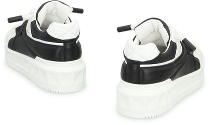 Valentino Garavani – Niedrige Sneakers „One Stud XL“