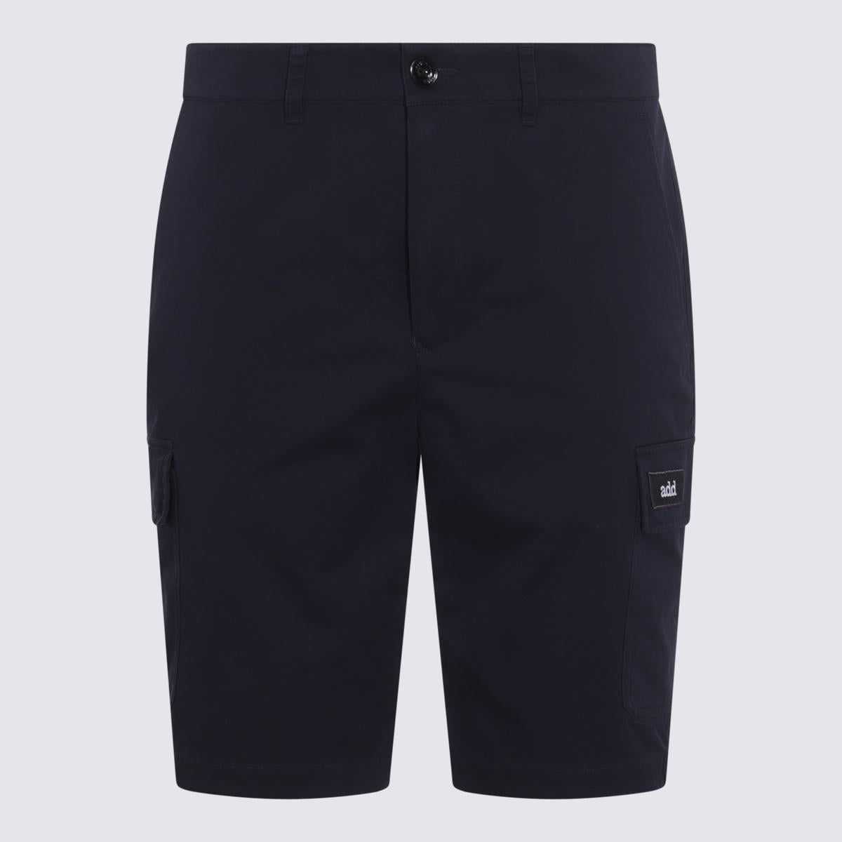 Dunkelblaue Baumwollshorts hinzufügen