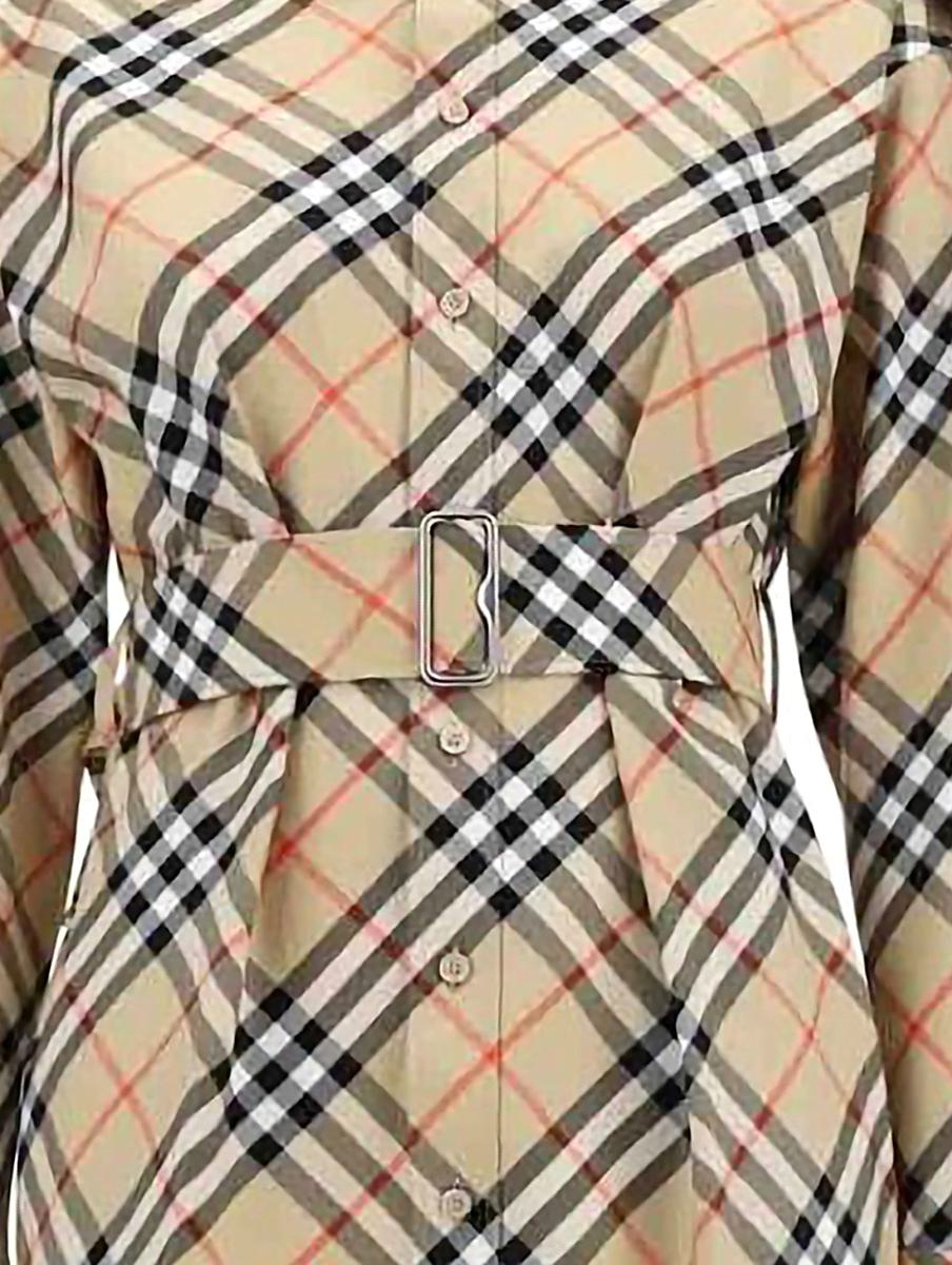 BURBERRY Kleidung