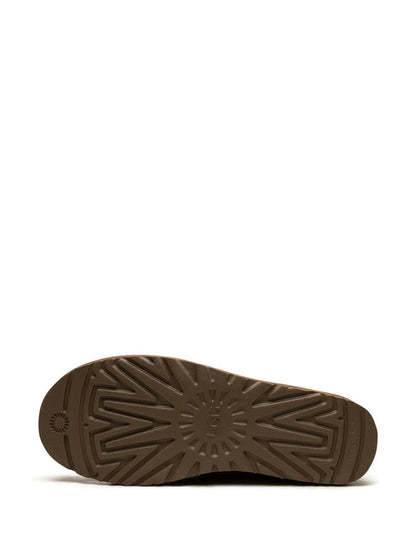 UGG W Classic Short II Schuhe
