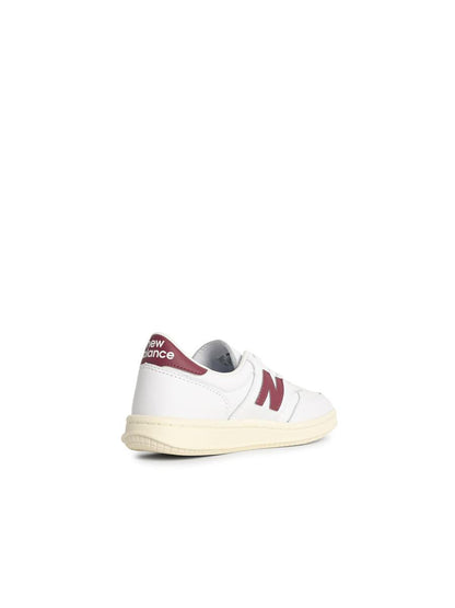 New Balance „T500“ weiße Ledersneaker