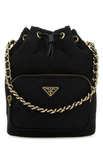 Prada-Handtaschen.