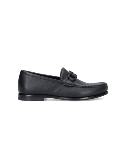 Salvatore Ferragamo Flache Schuhe