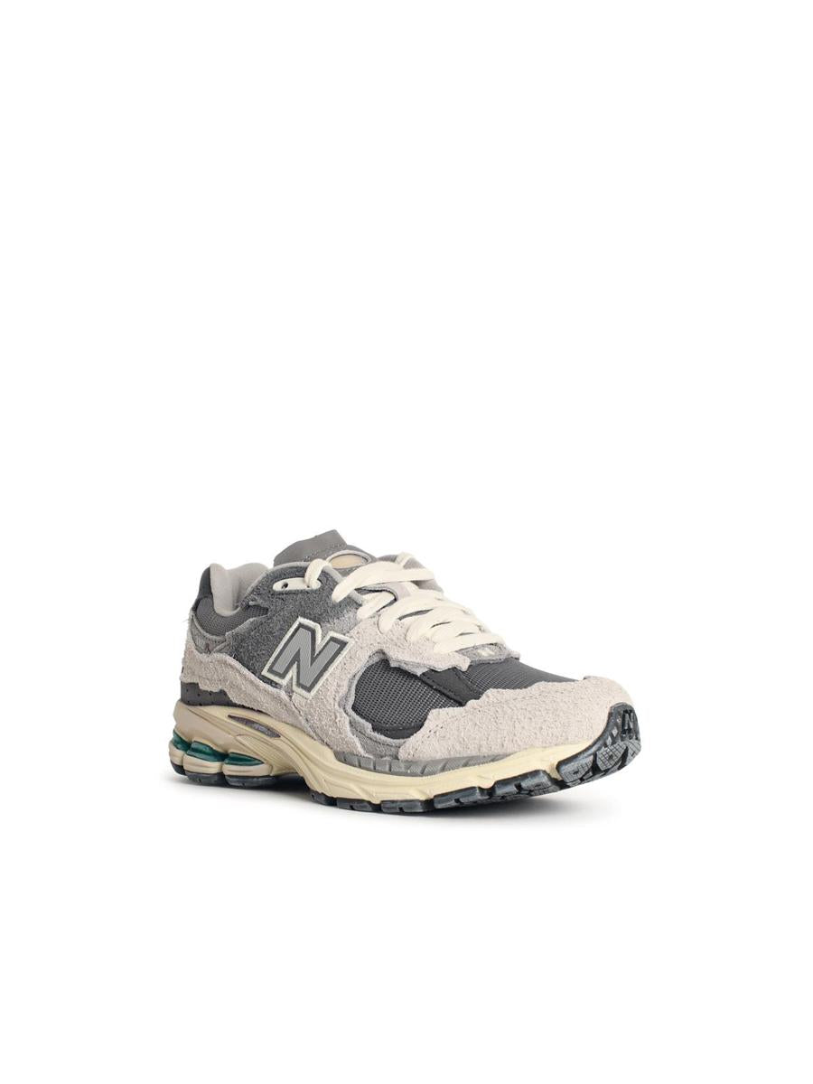 New Balance „2002 R“ – Graue Stoff-Sneaker
