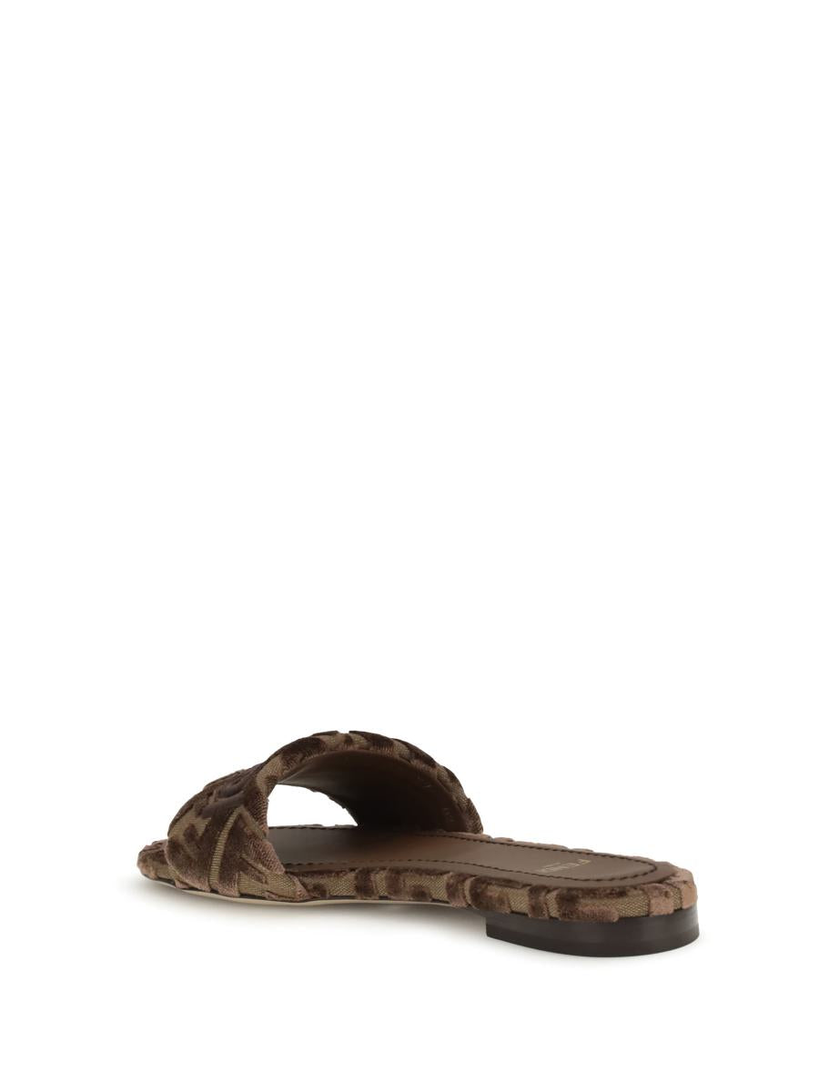 Fendi Sandalen
